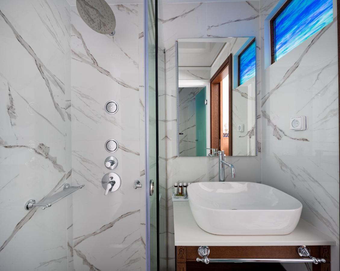 Vener Luxury Suites Ханья Экстерьер фото
